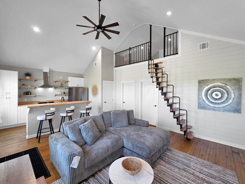 1021 Sunset Cir, Crystal Beach, TX à vendre - Photo du bâtiment - Image 3 de 8