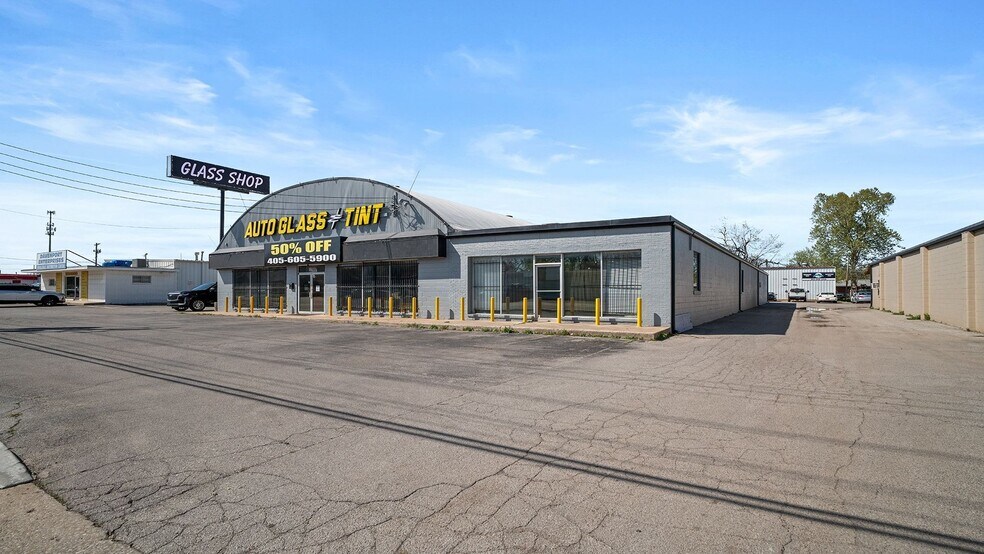 4621 NW 10th St, Oklahoma City, OK à vendre - Photo du bâtiment - Image 2 de 9