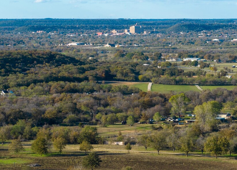 280 S Swanson Rd, Mineral Wells, TX à vendre - Photo du bâtiment - Image 2 de 7