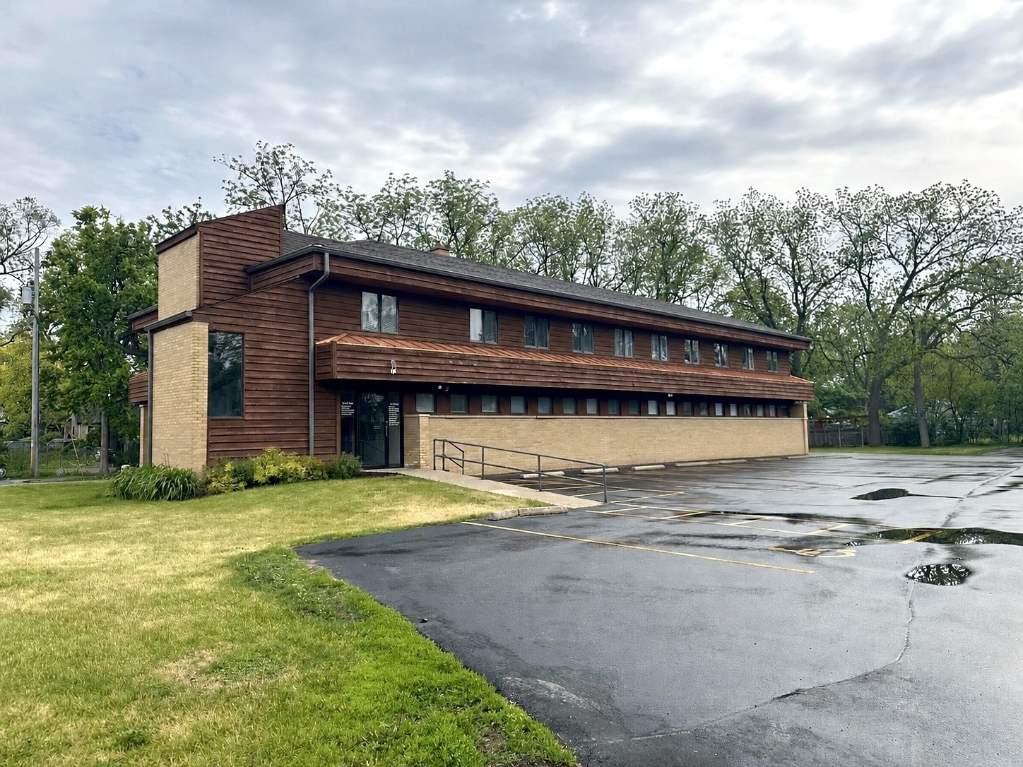 720 N Rochester St, Mukwonago, WI for sale Building Photo- Image 1 of 11