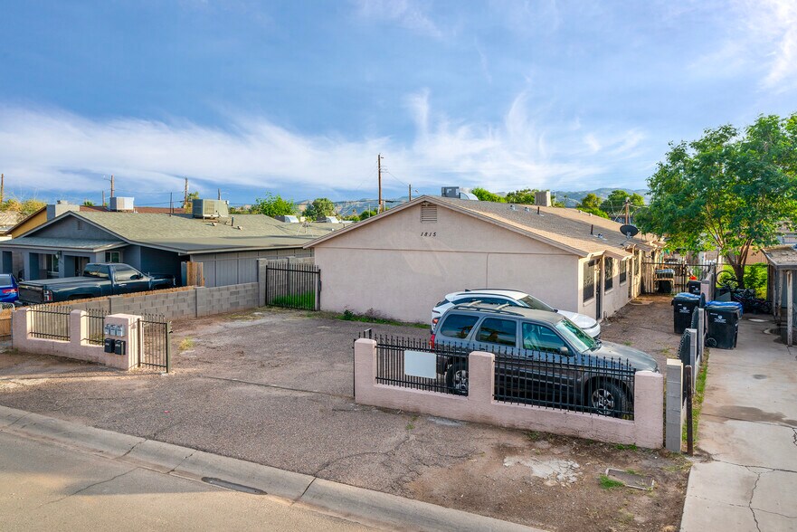1815 E Pueblo Ave, Phoenix, AZ à vendre - Photo du bâtiment - Image 2 de 18