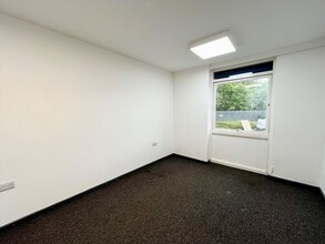 Kettlebridge Rd, Sheffield for lease Interior Photo- Image 2 of 3