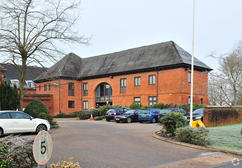Ipsley Church Ln, Redditch à louer - Photo principale - Image 1 de 2