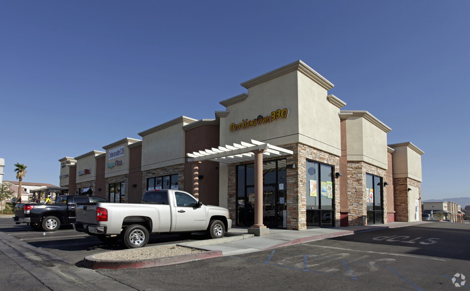 19201 Bear Valley Rd, Apple Valley, CA for lease - Primary Photo - Image 1 of 5