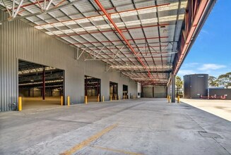 233 Milperra Rd, Bankstown Aerodrome à louer Photo du bâtiment- Image 1 de 4