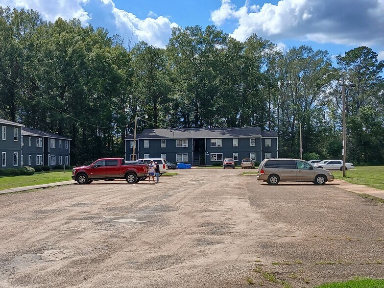 1000 Broadmeadow Dr, Monticello, MS à vendre - Photo du bâtiment - Image 2 de 19