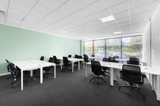 3000 Aviator Way, Manchester for lease Interior Photo- Image 2 of 9
