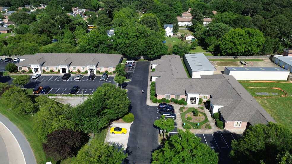 324 Louisa Ave, Virginia Beach, VA à louer - Photo du bâtiment - Image 3 de 6