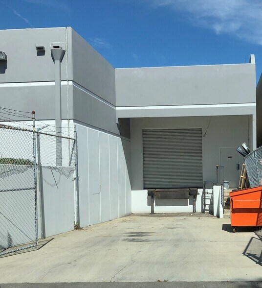 13635 Gramercy Pl, Gardena, CA à louer - Photo du bâtiment - Image 2 de 13