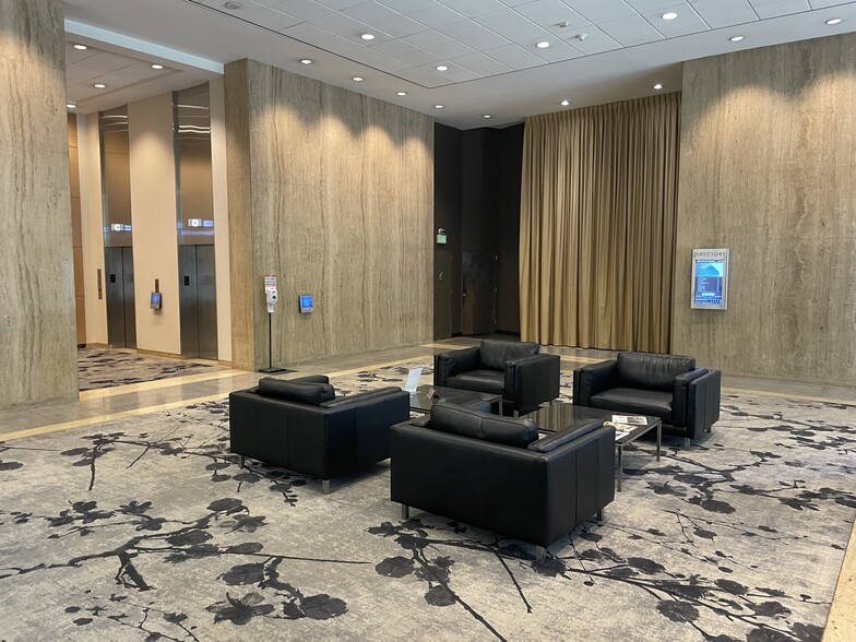 2033 6th Ave, Seattle, WA for lease - Lobby - Image 3 of 7