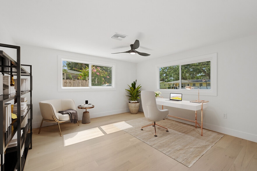 2655 Bay St, Sarasota, FL for sale - Building Photo - Image 3 of 31