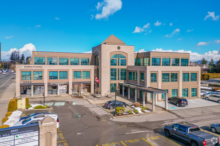 2692 Clearbrook Rd, Abbotsford, BC for lease - Primary Photo - Image 1 of 5
