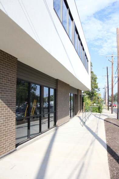 2400 Webberville Rd, Austin, TX à vendre - Photo principale - Image 1 de 20