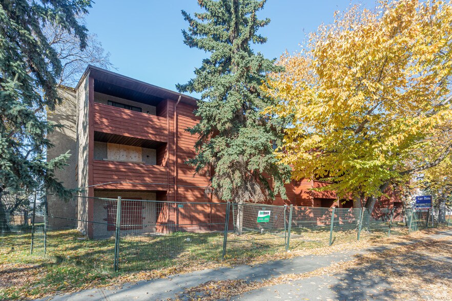 9322 149 St NW, Edmonton, AB for sale - Building Photo - Image 1 of 1