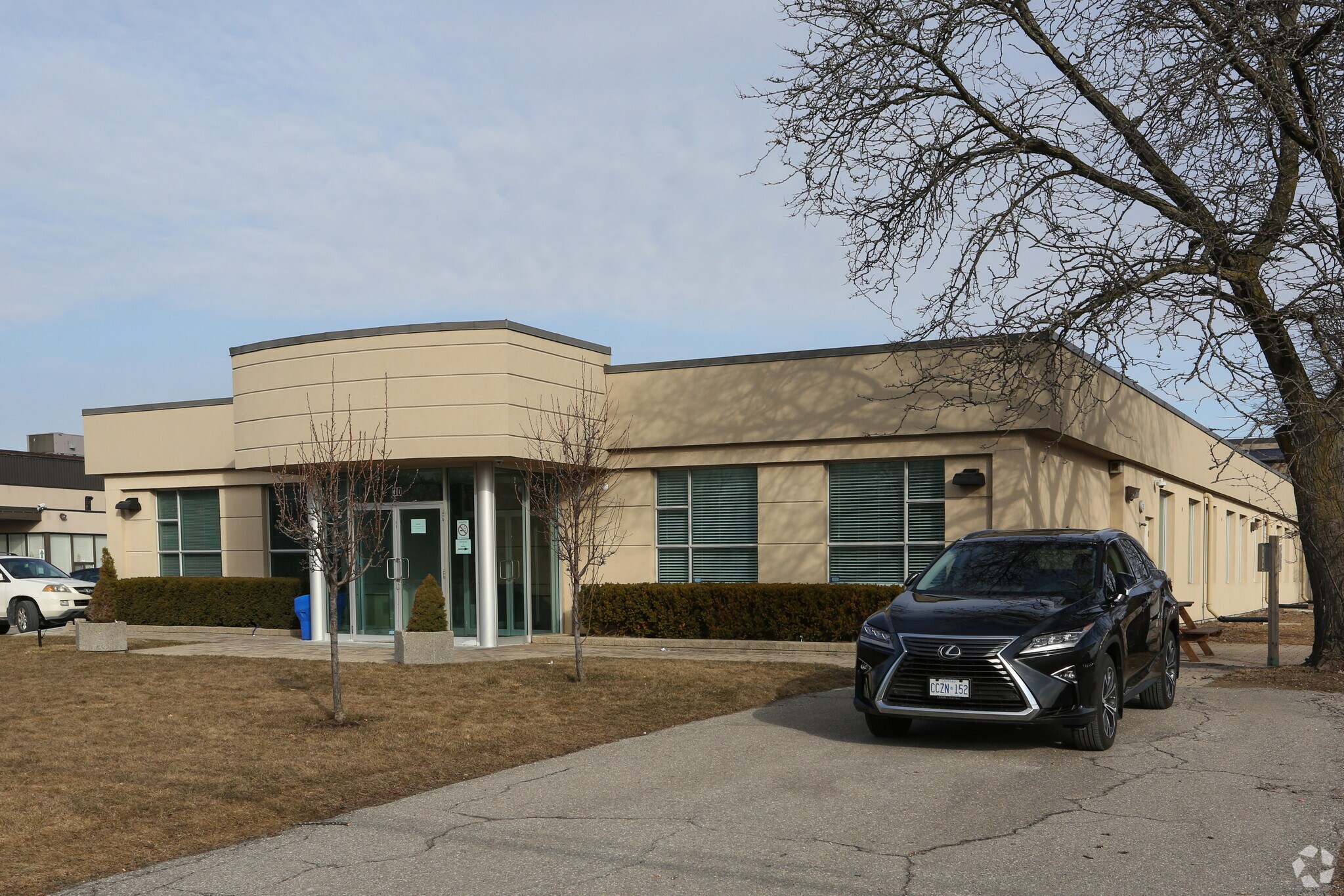 30 Kern Rd, Toronto, ON à louer Photo principale- Image 1 de 7