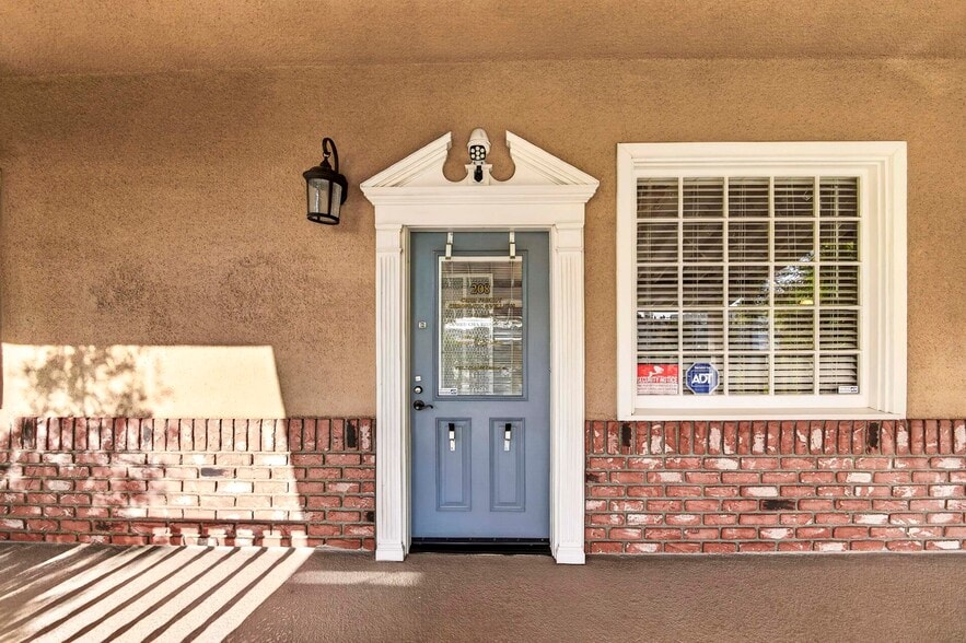 408 S Beach Blvd, Anaheim, CA for sale - Building Photo - Image 3 of 17