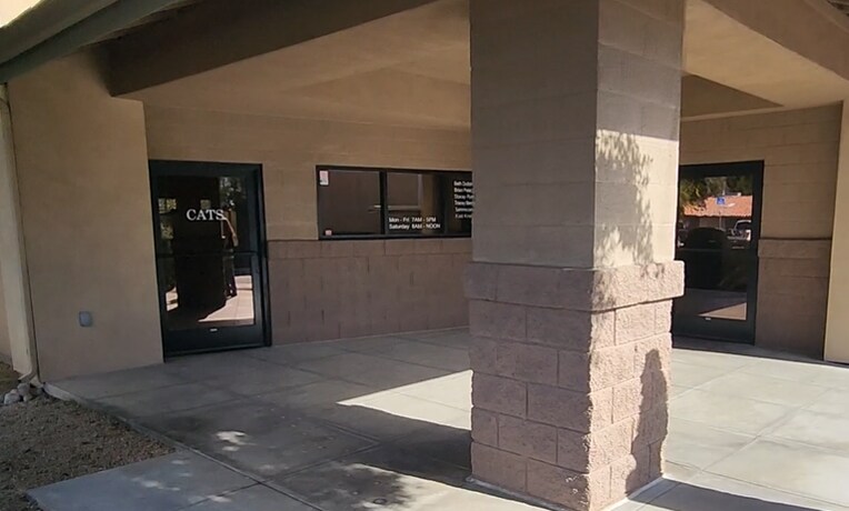 4111 N 36th St, Phoenix, AZ à vendre - Photo du bâtiment - Image 3 de 24