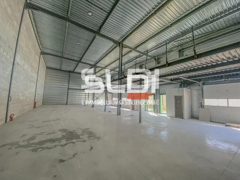 Rue Léopha, Mions for lease - Interior Photo - Image 3 of 8