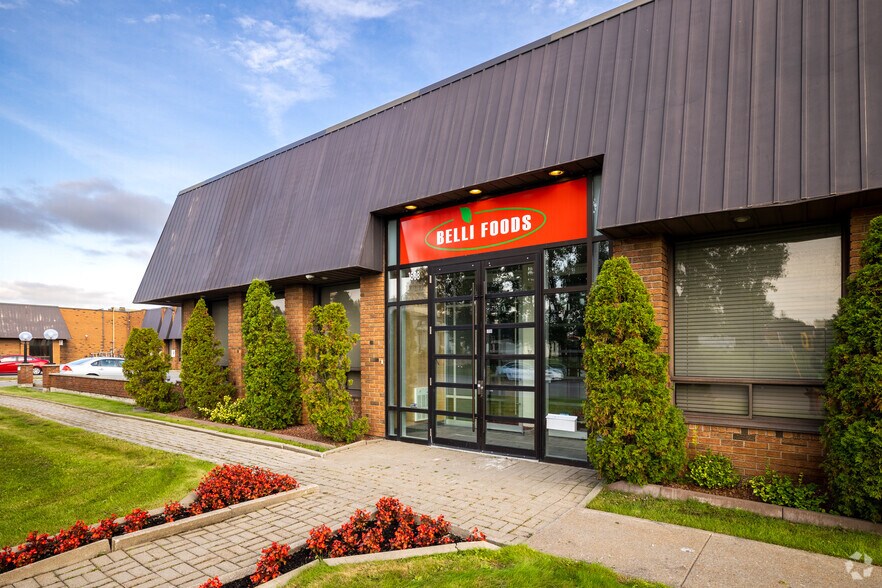 1600-1650 Boul Saint-Régis, Dorval, QC for lease - Primary Photo - Image 2 of 10