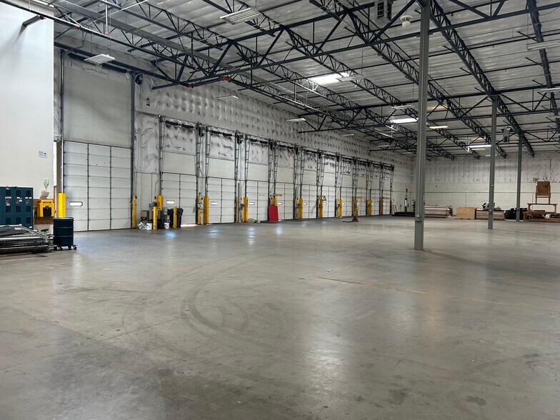 6655 NE 82nd Ave, Portland, OR for lease - Interior Photo - Image 2 of 3