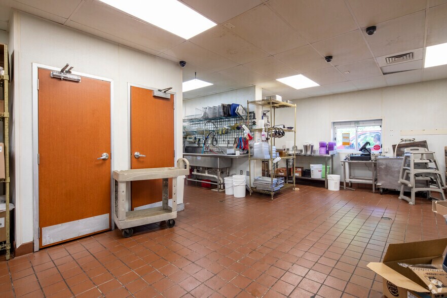 529 Claxton Ave N, Elba, AL à louer - Photo intérieure - Image 3 de 20