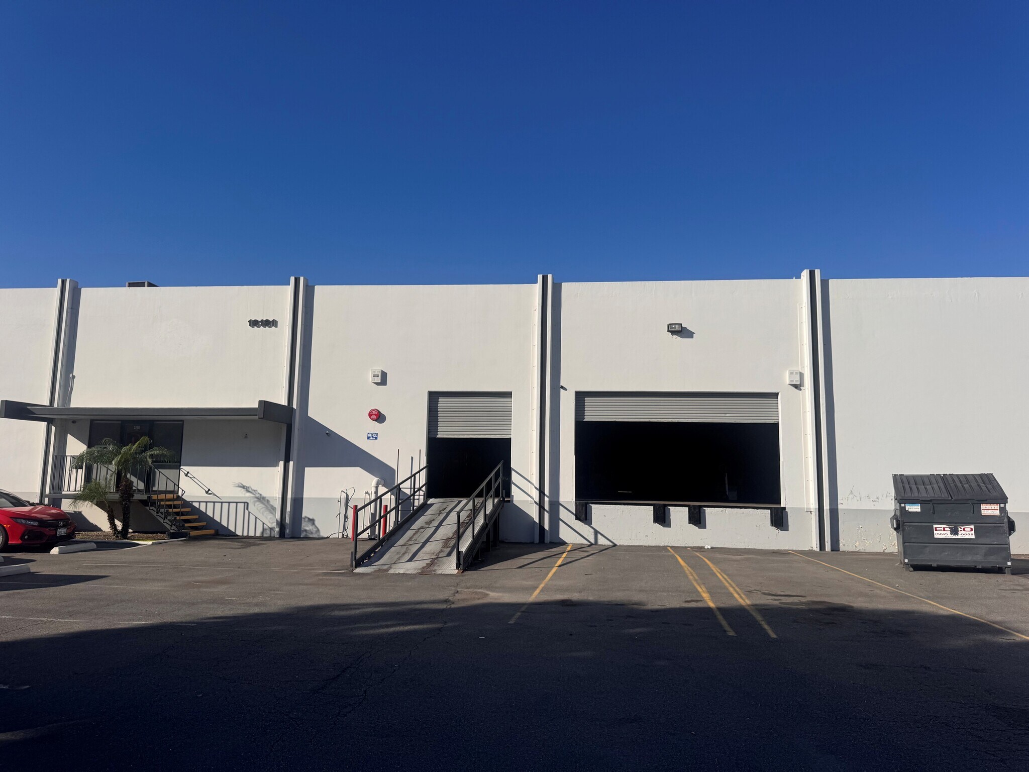 16181-16191 Phoebe Ave, La Mirada, CA à louer Photo du bâtiment- Image 1 de 2