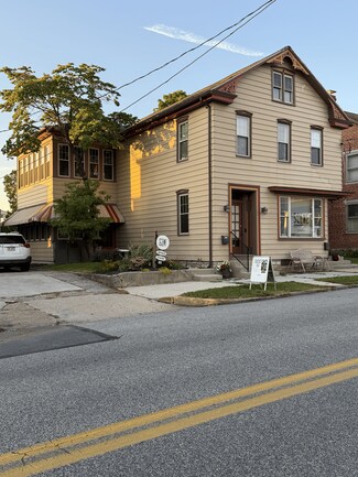 Plus de détails pour 234 W Main St, Hummelstown, PA - Bureau à vendre