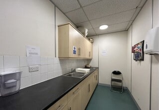 1 High St, Taunton à louer Photo intérieure- Image 2 de 9