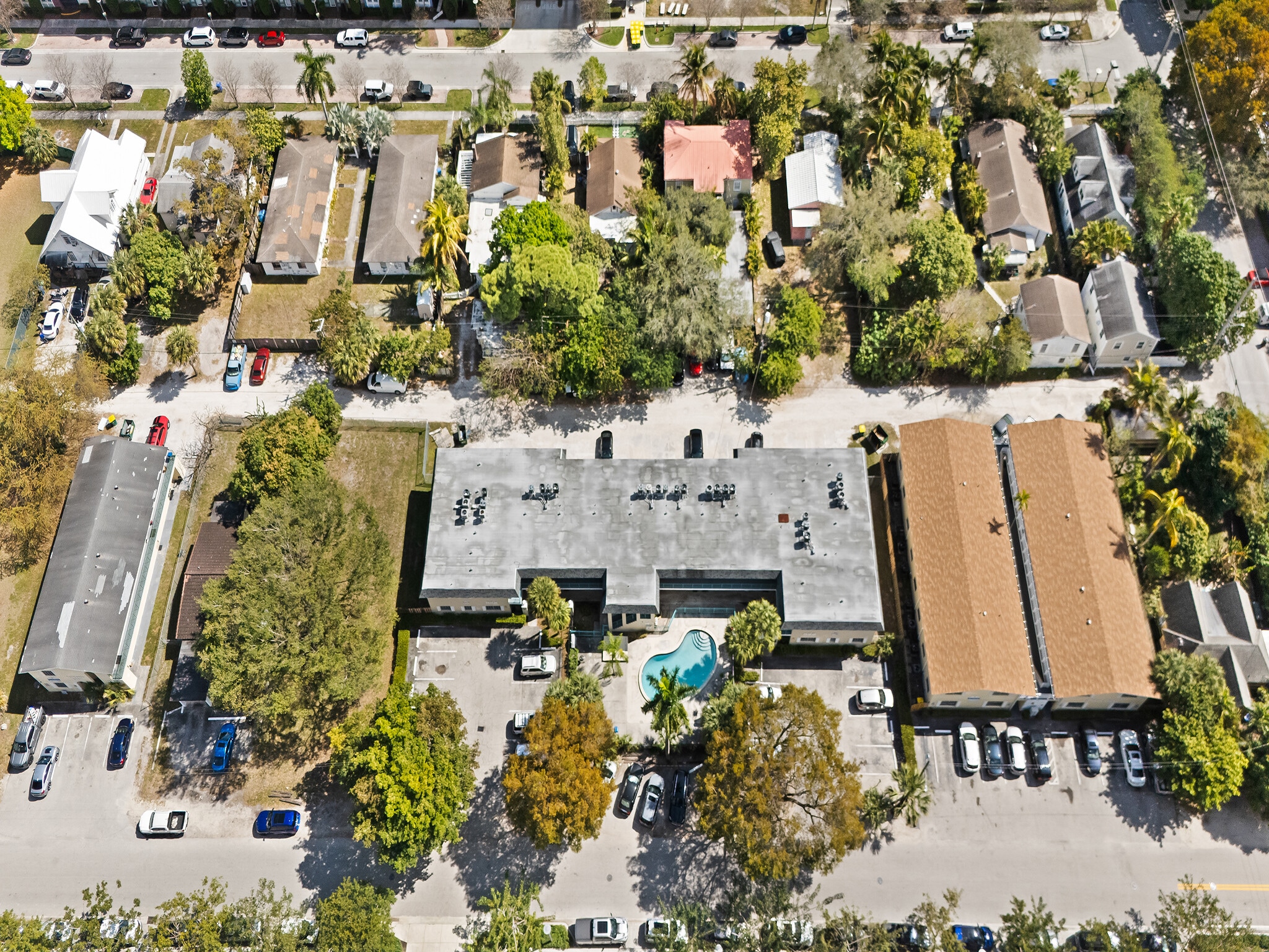 536, 532, 528, 522, 508 NE 1st Avenue portfolio of 3 properties for sale on LoopNet.ca Primary Photo- Image 1 of 16