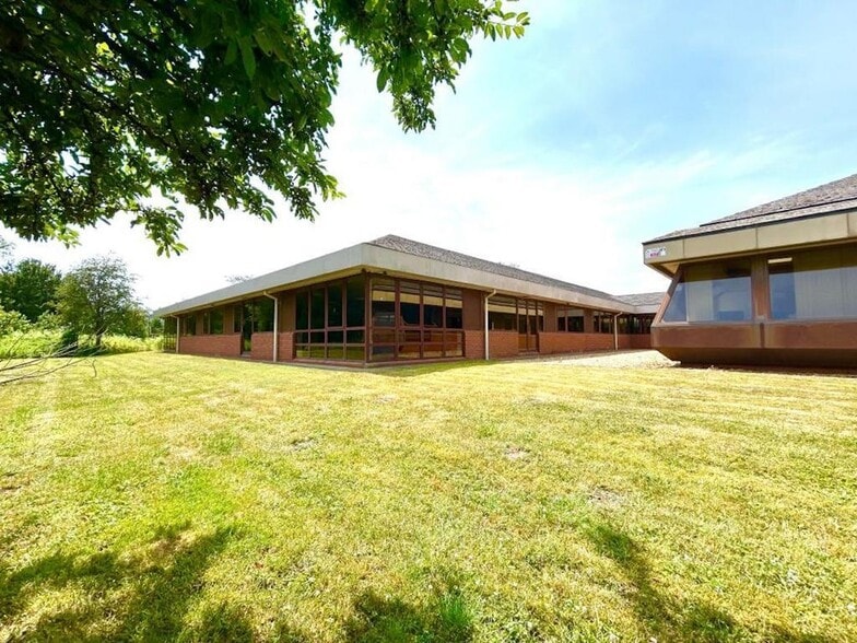 Beaumont Close, Banbury à louer - Photo du bâtiment - Image 3 de 26