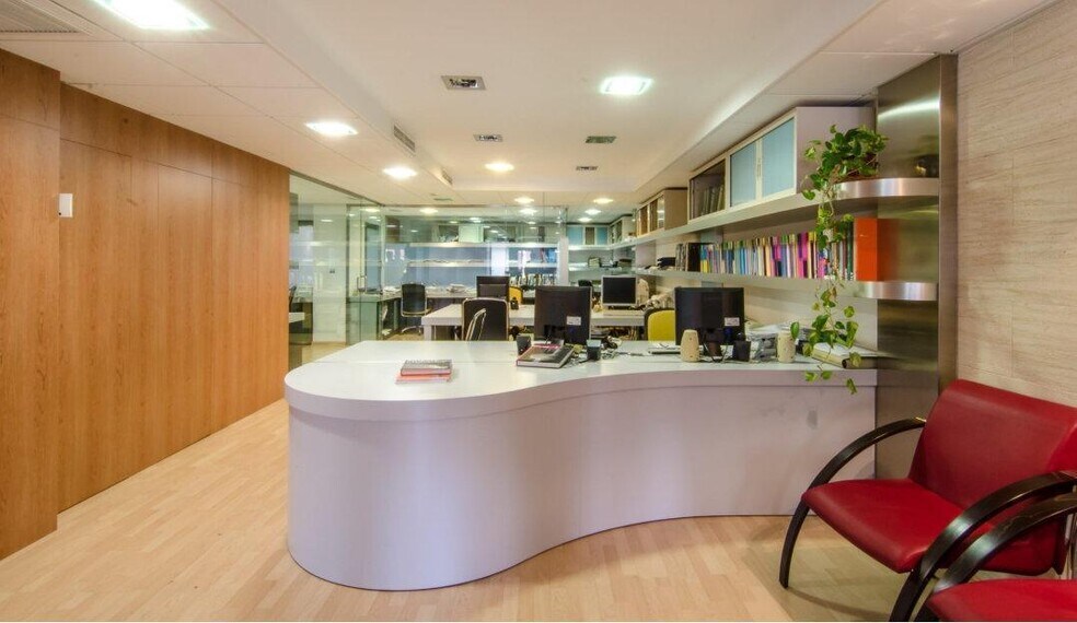 Bureau dans Elche, Alicante à louer - Photo intérieure - Image 1 de 10