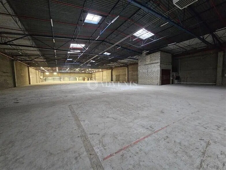 Office in Pantin for lease - Interior Photo - Image 3 of 11