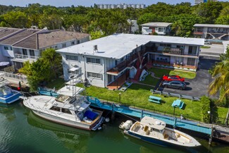 Plus de détails pour 1316 NE 105th St, Miami Shores, FL - Multi-résidentiel à vendre