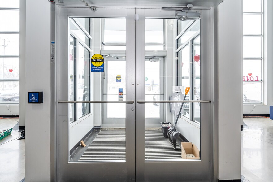 2188 M 139, Benton Harbor, MI à vendre - Photo intérieure - Image 2 de 79