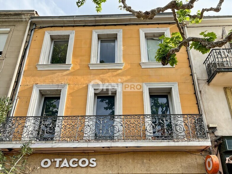 Commerce de détail dans Aubagne à vendre - Photo du bâtiment - Image 2 de 12