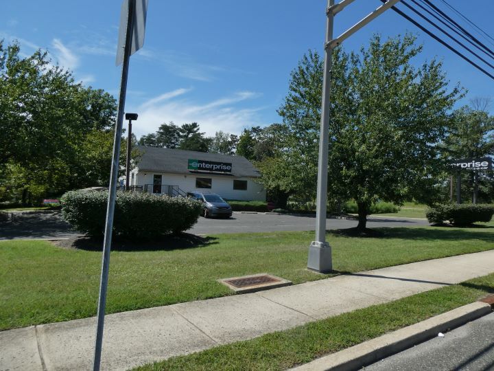 198 S Route 73, Berlin, NJ à vendre - Photo du bâtiment - Image 2 de 15