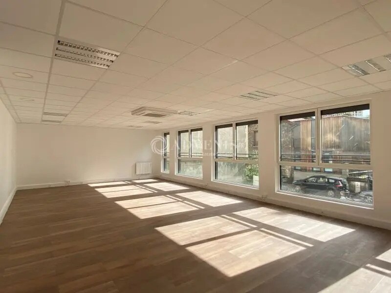 Bureau dans Malakoff à louer Photo du bâtiment- Image 1 de 7