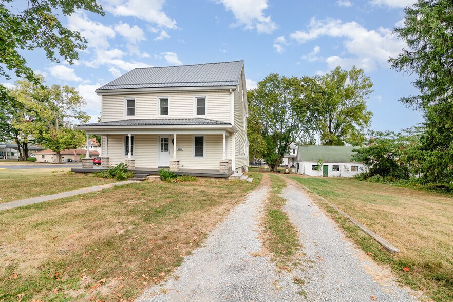 3311 Market St, Camp Hill, PA à vendre - Photo du bâtiment - Image 2 de 44