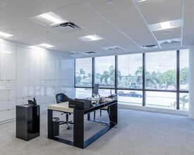 11300 US Highway 1, Palm Beach Gardens, FL for lease Interior Photo- Image 1 of 4