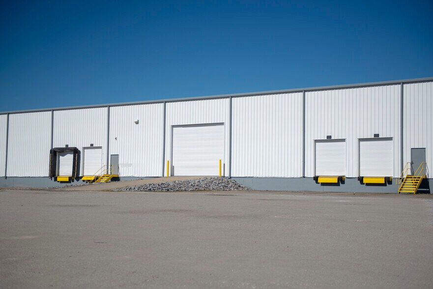 1173 Progress Way, Maysville, KY à louer - Photo du bâtiment - Image 3 de 5