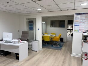 4312 Woodman Ave, Sherman Oaks, CA for lease Interior Photo- Image 1 of 4