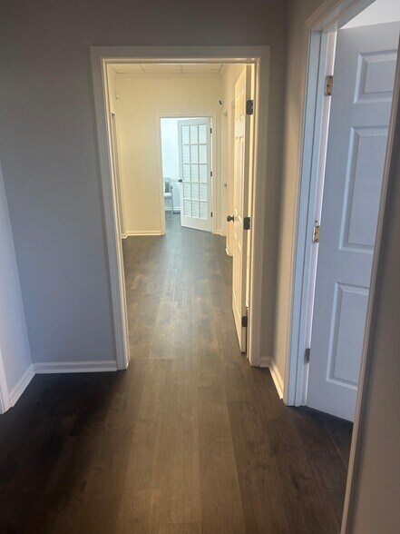 530 Highland Station Dr, Suwanee, GA à louer - Photo du bâtiment - Image 3 de 14