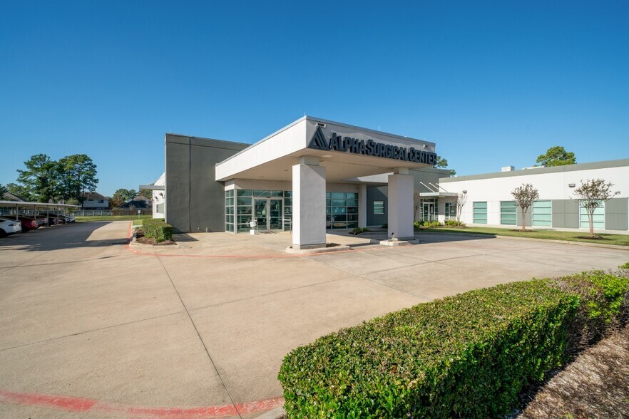 24727 Tomball Pky, Tomball, TX à louer - Photo du bâtiment - Image 2 de 11