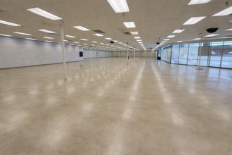 5217 82nd St, Lubbock, TX for lease Interior Photo- Image 1 of 5