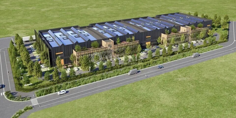 Industrial in Puiseux-en-France for sale Building Photo- Image 1 of 11