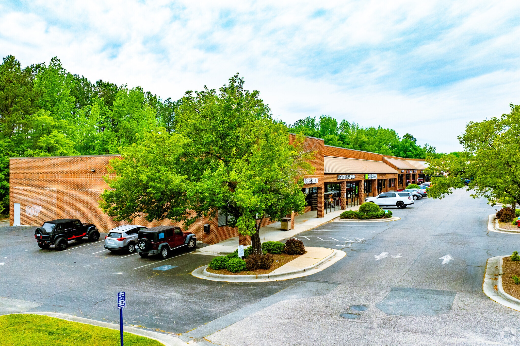 817-909 N Smithfield Rd, Knightdale, NC for lease Primary Photo- Image 1 of 12