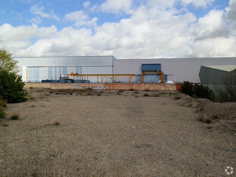 Terrain dans Coslada, Madrid à louer - Photo du bâtiment - Image 3 de 3