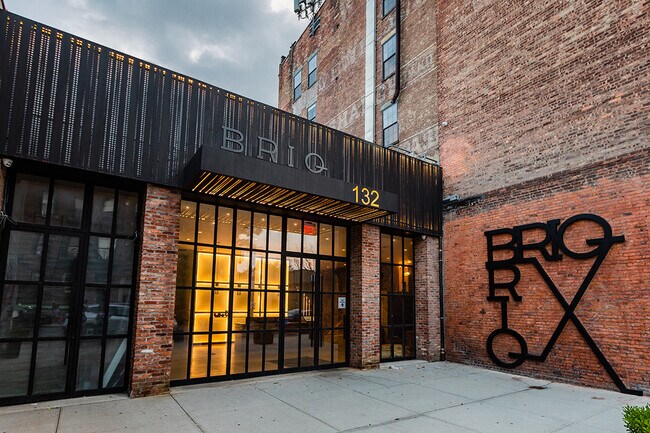 Plus de détails pour 128-152 32nd St, Brooklyn, NY - Bureau à louer