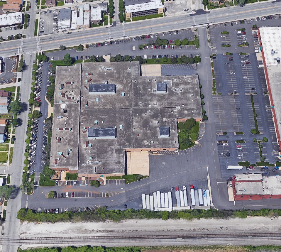 5333 S Laramie Ave, Chicago, IL à louer Photo du bâtiment- Image 1 de 2