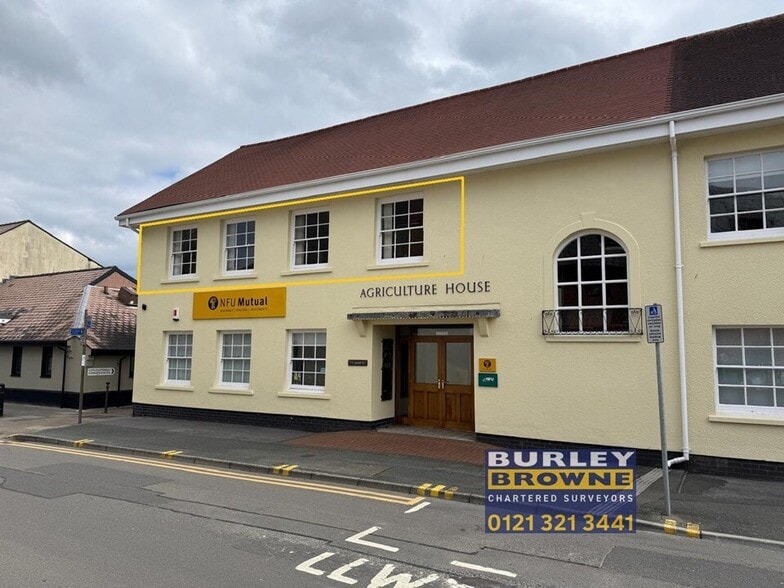 Gresley Row, Lichfield for lease - Building Photo - Image 2 of 14